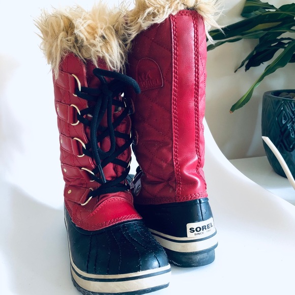 Sorel Red Tofino Winter Boots 6 - Picture 3 of 3